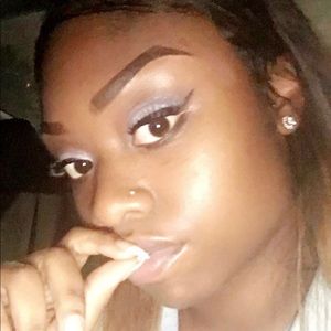 Meet your Posher, Court